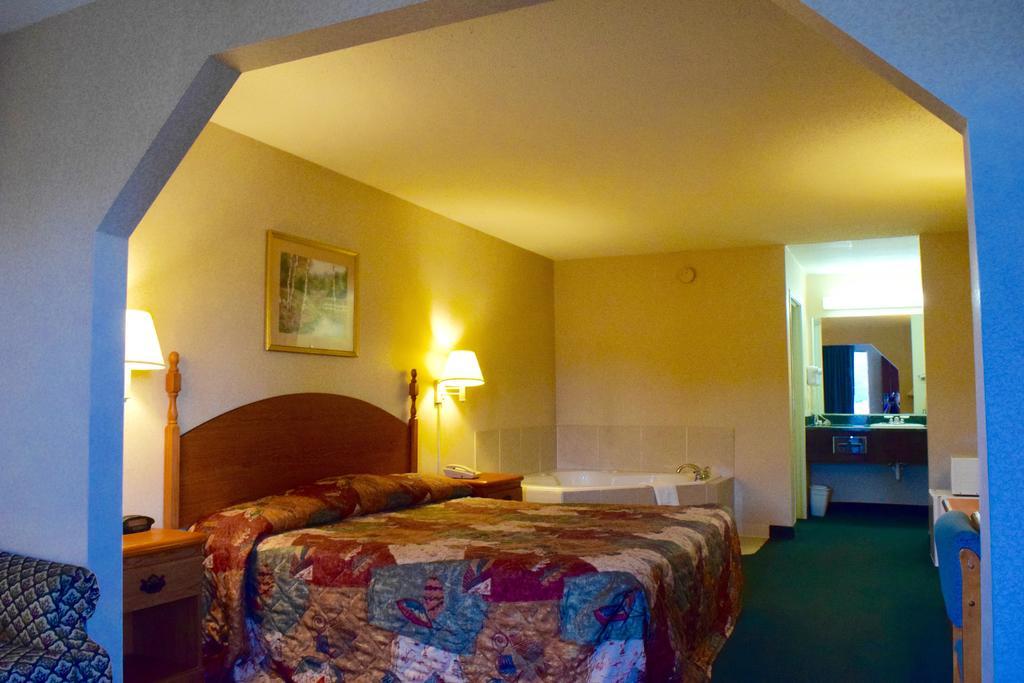 Wadley Inn Экстерьер фото
