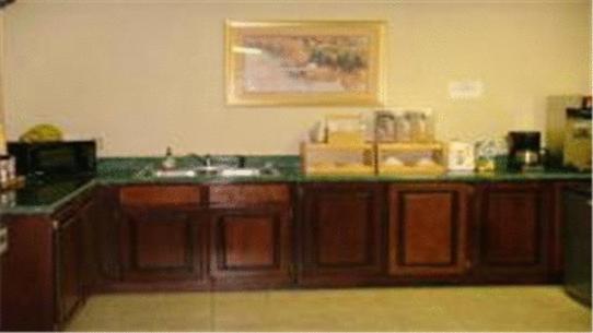 Wadley Inn Экстерьер фото